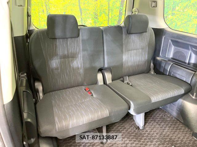 Toyota NOAH 2011-10 8367723-9