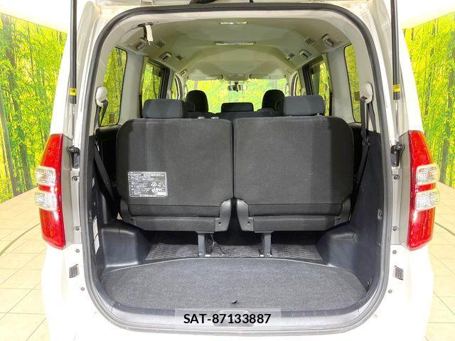 Toyota NOAH 2011-10 8367723-10