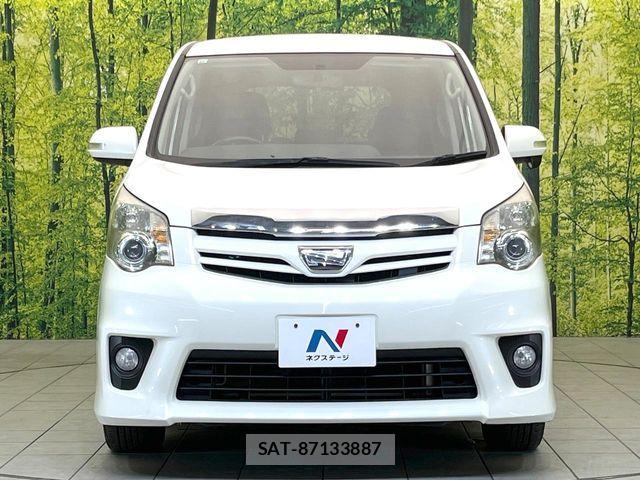 Toyota NOAH 2011-10 8367723-14