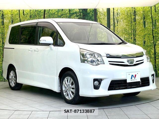 Toyota NOAH 2011-10 8367723-16