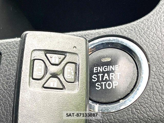 Toyota NOAH 2011-10 8367723-6