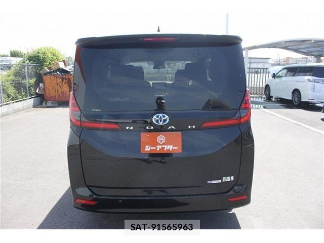 Toyota NOAH 2022-12 8367706-9