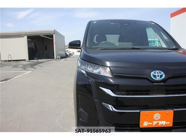 Toyota NOAH 2022-12 8367706-13