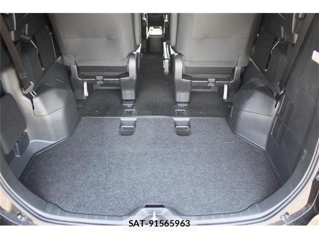 Toyota NOAH 2022-12 8367706-28