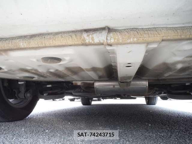 Toyota NOAH 2017-10 8367720-12