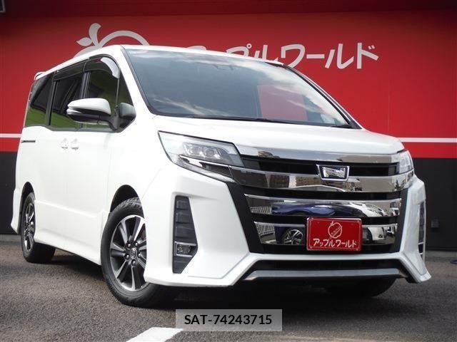 Toyota NOAH 2017-10 8367720-1