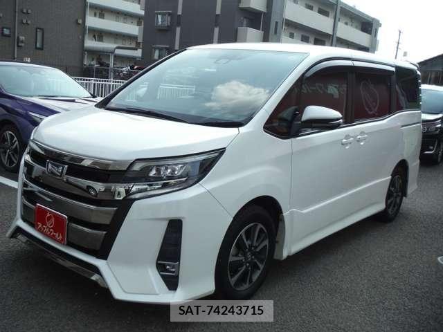 Toyota NOAH 2017-10 8367720-5