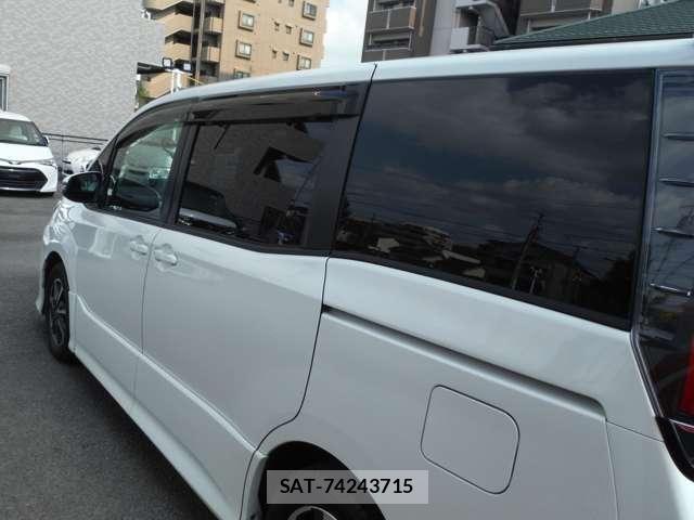 Toyota NOAH 2017-10 8367720-8