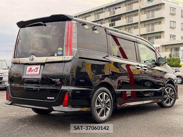 Toyota NOAH 2018-12 8367709-3