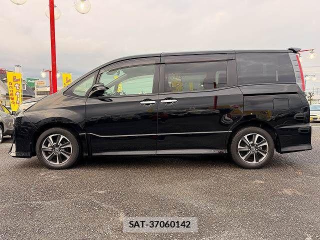 Toyota NOAH 2018-12 8367709-7