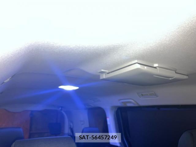 Toyota NOAH 2015-10 8367713-14