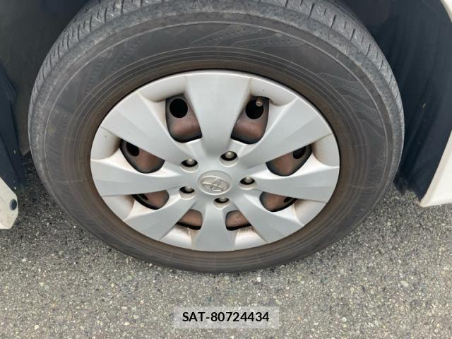 Toyota NOAH 2011-10 8367738-6