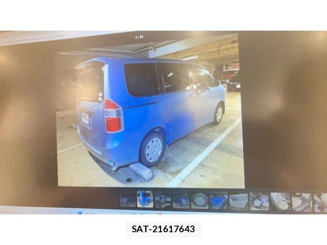 Toyota NOAH 2007-08 8367740-1