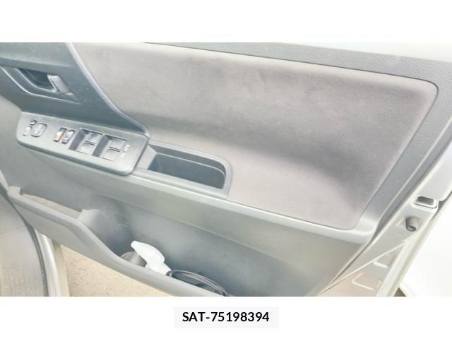 Toyota NOAH 2009-12 8367737-8