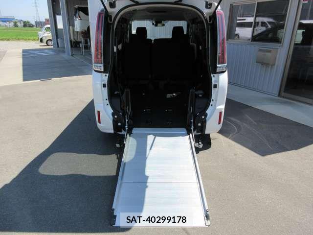 Toyota NOAH 2019-06 8367707-9