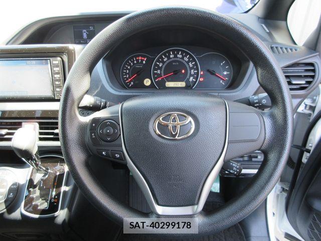 Toyota NOAH 2019-06 8367707-20