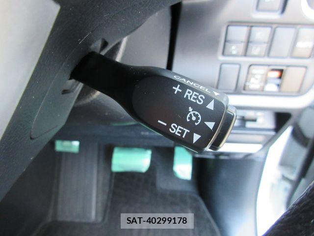 Toyota NOAH 2019-06 8367707-21