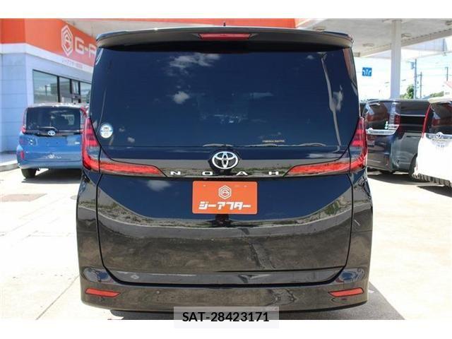 Toyota NOAH 2023-07 8367711-11