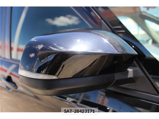 Toyota NOAH 2023-07 8367711-16