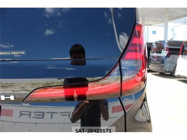Toyota NOAH 2023-07 8367711-19
