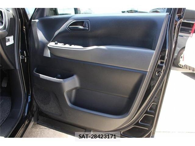 Toyota NOAH 2023-07 8367711-27