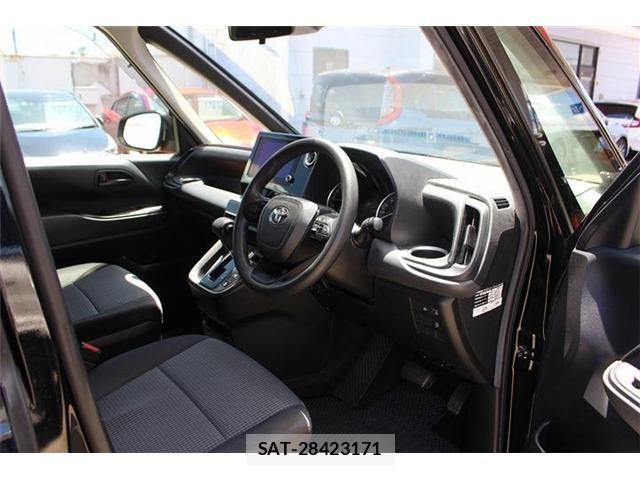 Toyota NOAH 2023-07 8367711-28