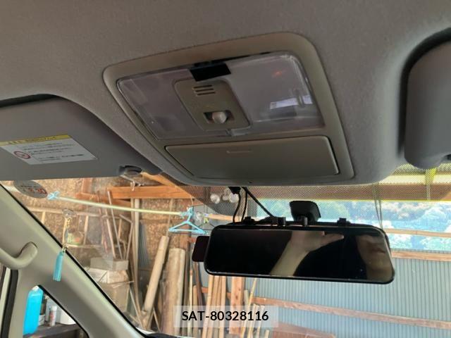 Toyota NOAH 2010-08 8367734-17