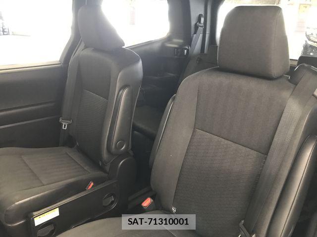 Toyota NOAH 2022-12 8367702-9