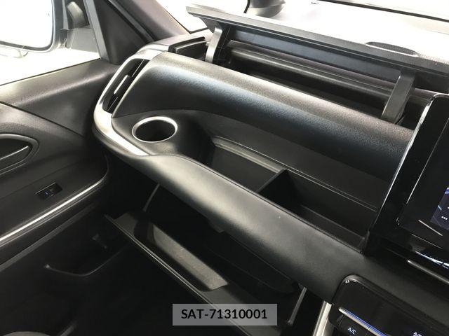 Toyota NOAH 2022-12 8367702-15