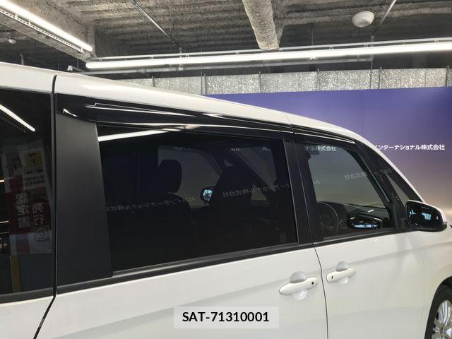 Toyota NOAH 2022-12 8367702-24