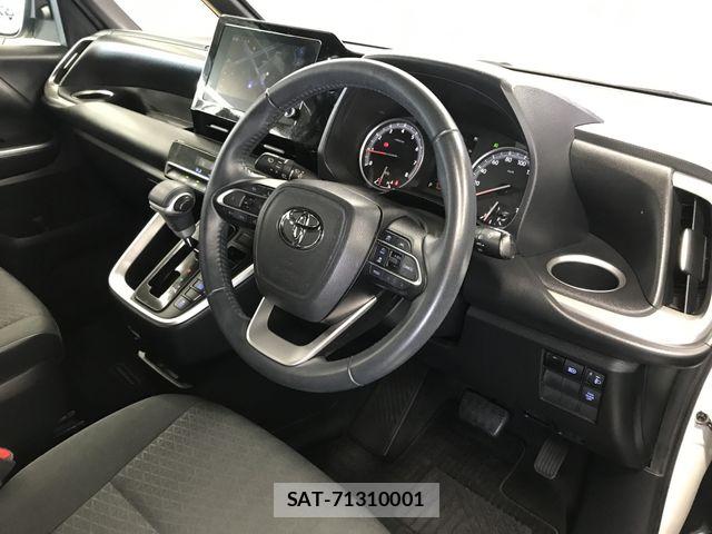 Toyota NOAH 2022-12 8367702-7