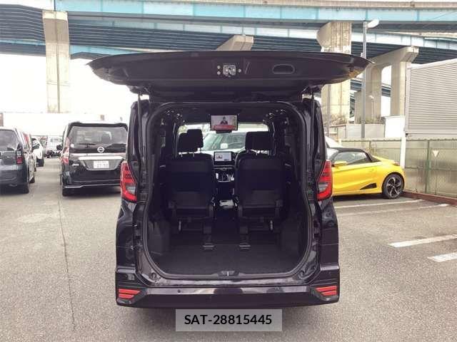 Toyota NOAH 2023-03 8367704-13
