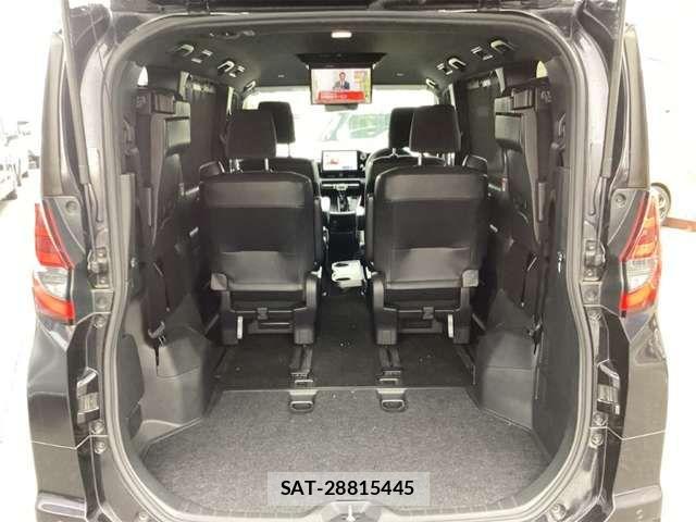 Toyota NOAH 2023-03 8367704-14