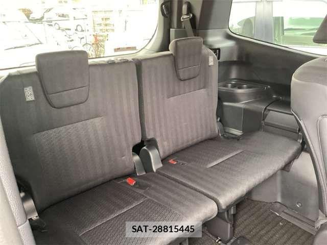 Toyota NOAH 2023-03 8367704-17