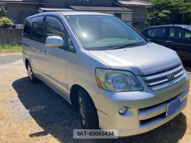 Toyota NOAH 2005-07 8367741-1