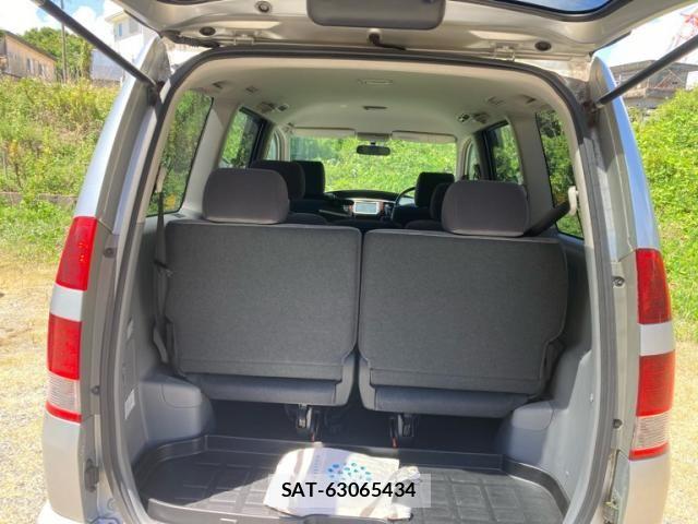 Toyota NOAH 2005-07 8367741-5