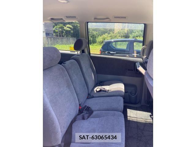 Toyota NOAH 2005-07 8367741-7