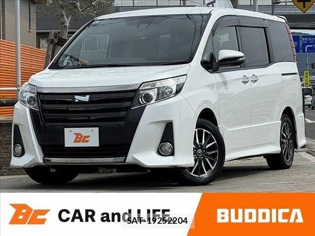 Toyota NOAH 2016-07 8367718-0