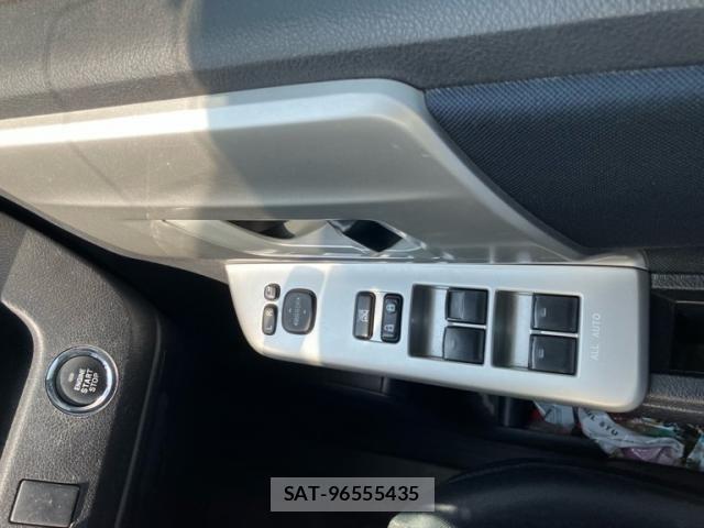 Toyota NOAH 2012-07 8367728-15