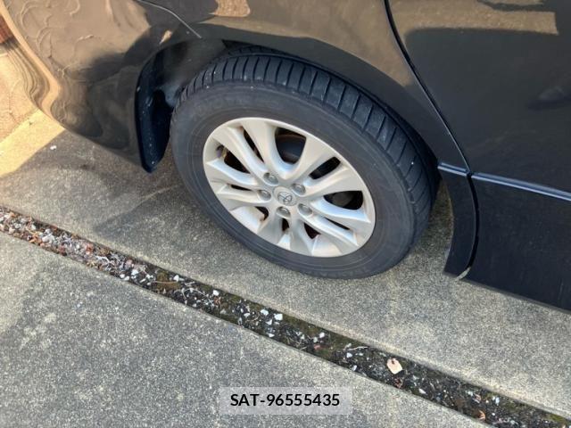 Toyota NOAH 2012-07 8367728-5