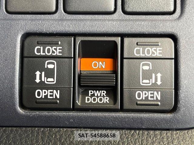 Toyota NOAH 2015-04 8367721-5