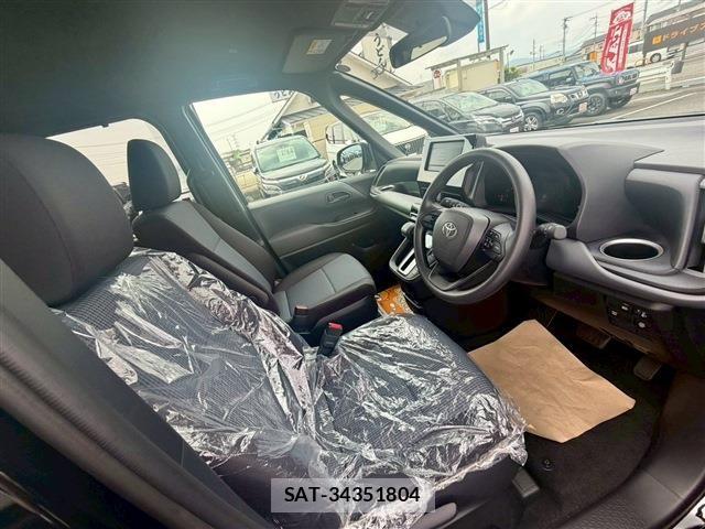 Toyota NOAH 2026-07 8367701-15