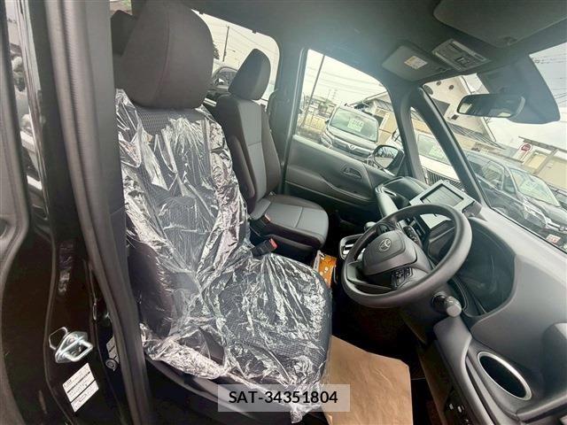 Toyota NOAH 2026-07 8367701-16