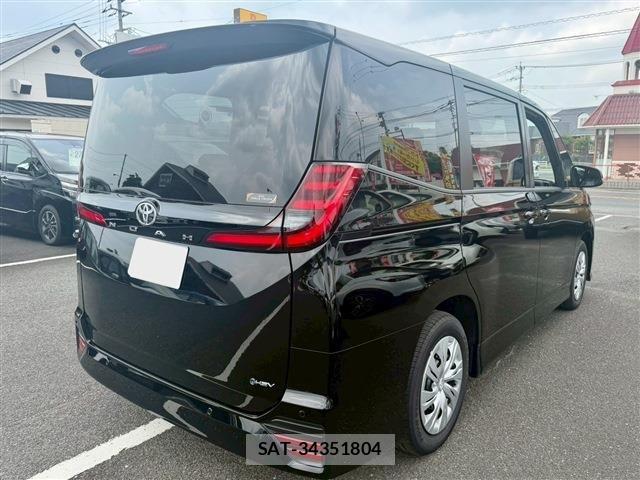 Toyota NOAH 2026-07 8367701-2