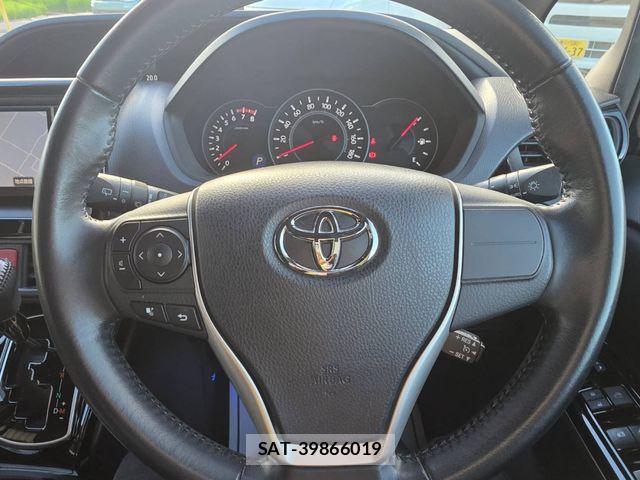 Toyota NOAH 2017-09 8367712-26