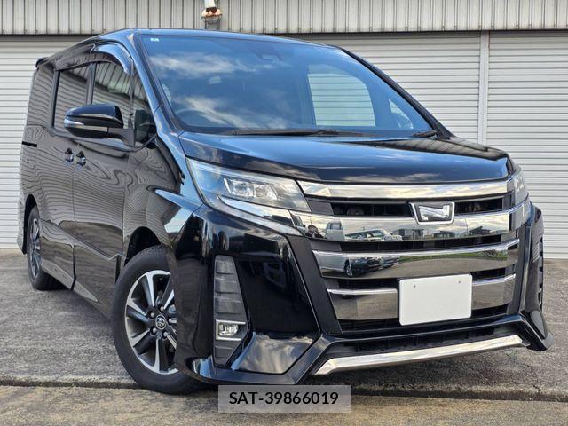 Toyota NOAH 2017-09 8367712-3