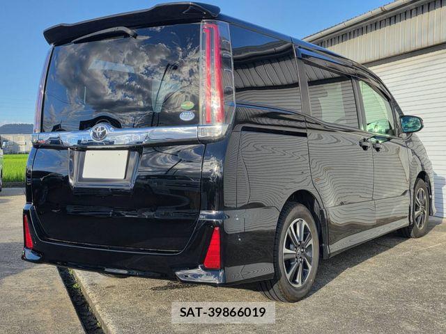 Toyota NOAH 2017-09 8367712-8