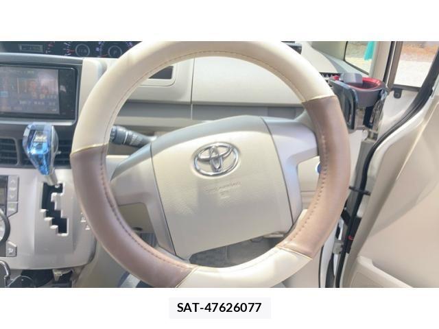 Toyota NOAH 2008-09 8367730-13