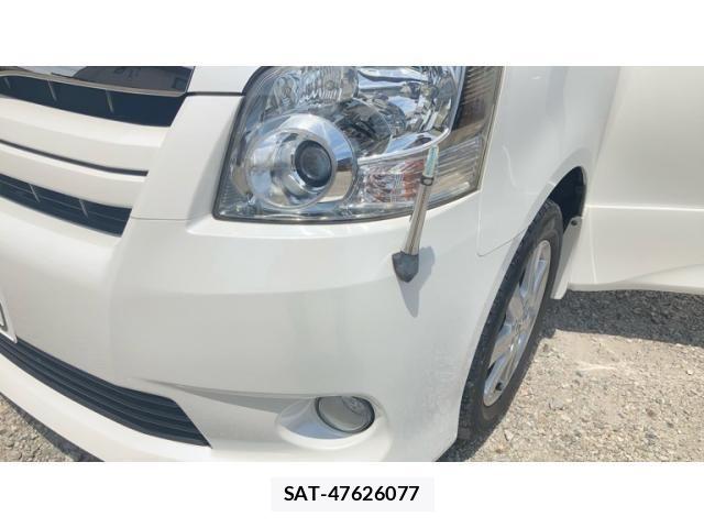 Toyota NOAH 2008-09 8367730-3