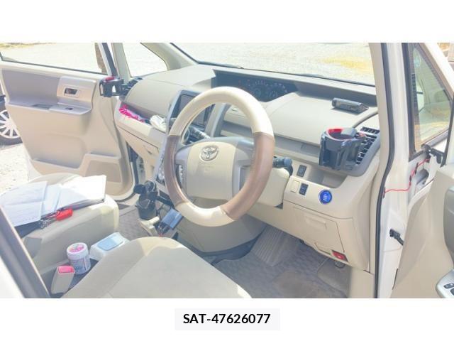 Toyota NOAH 2008-09 8367730-5